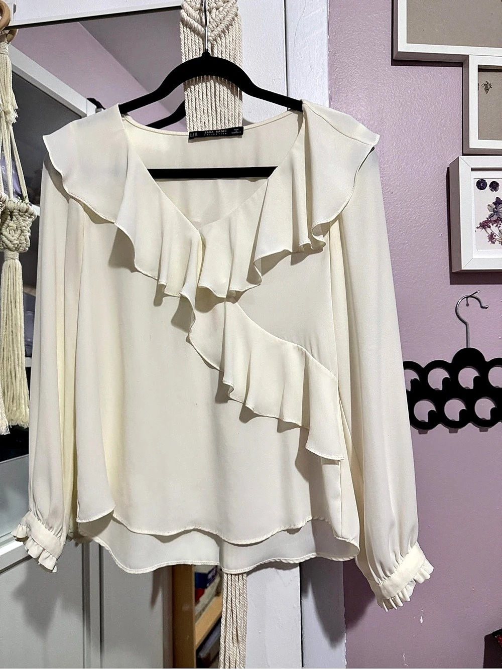 Zara Ruffle Blouse Size XSmall - Picture 2 of 5
